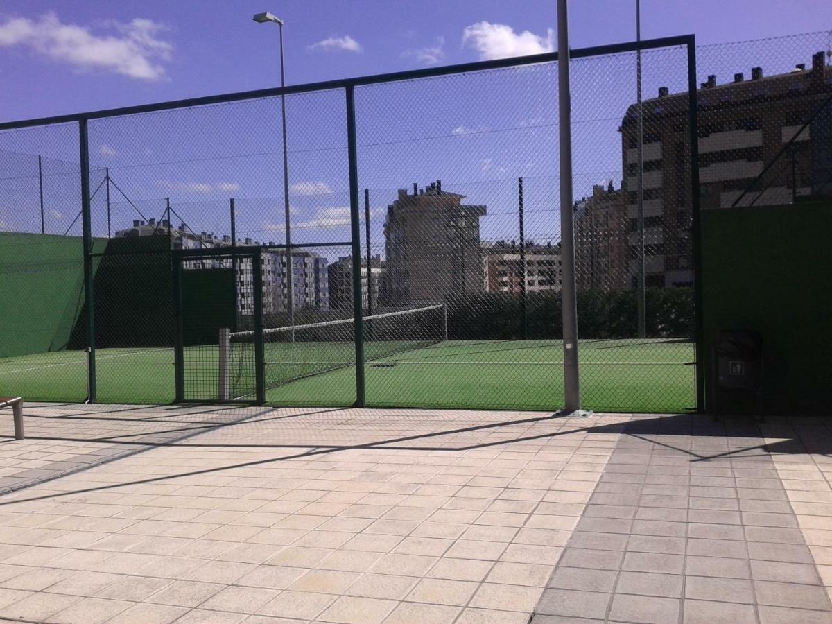 Torre De La Fuente Aprtovistas Piscina Parking Apartment Oviedo Luaran gambar
